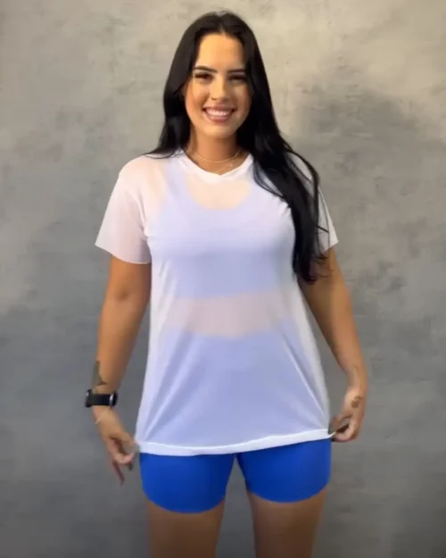 Alternative view of Blusa de Tule com detalhe lateral