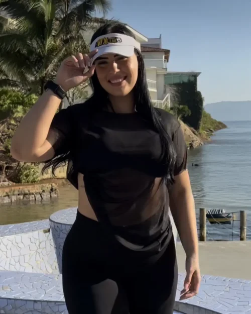 Blusa de Tule com detalhe lateral